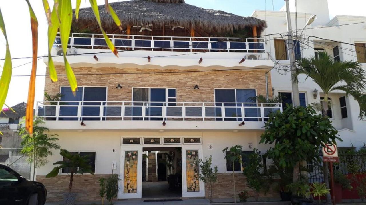 Hotel & Suites Vayor San Patricio Melaque Esterno foto